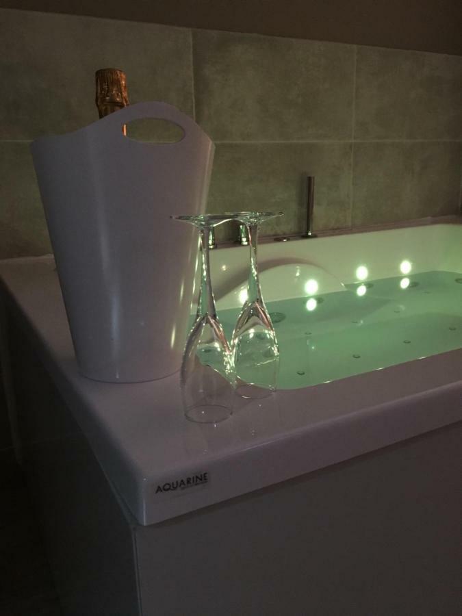 Au P'Tit Grain De Sable Villa Крот Екстериор снимка